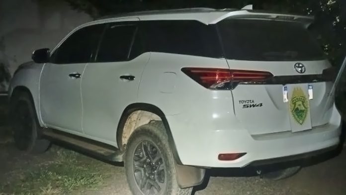 Polícia Militar recupera Toyota SW4 furtada próximo da fronteira em Barracão