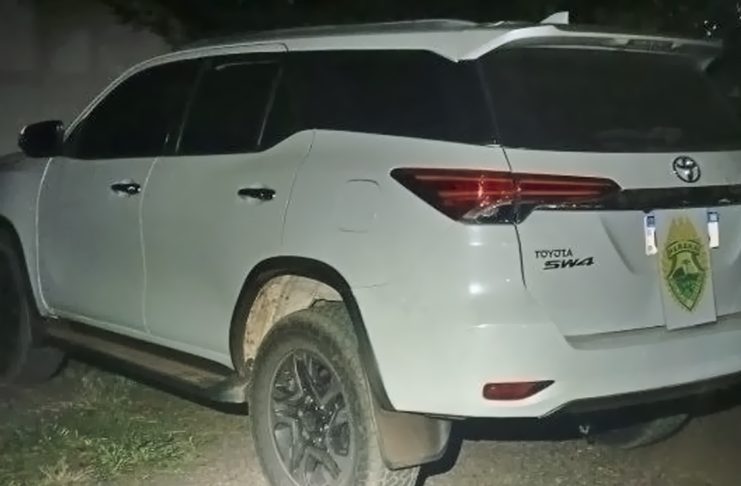 Polícia Militar recupera Toyota SW4 furtada próximo da fronteira em Barracão